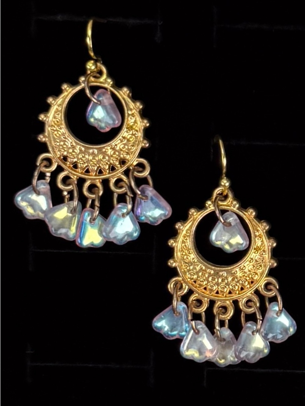 Vintage age, goldtone, light pink bead, chandelier pierced earrings